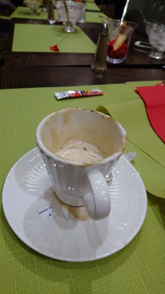 Rob Pearson_Chez Dan_Beauvais_review