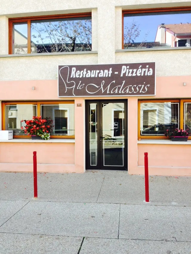 Restaurant Le Malassis_Collonges_slider_image_1