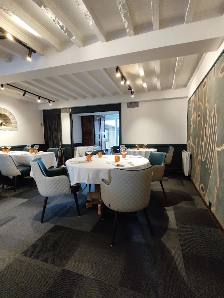 Au Petit Relais_Coligny_slider_image_2