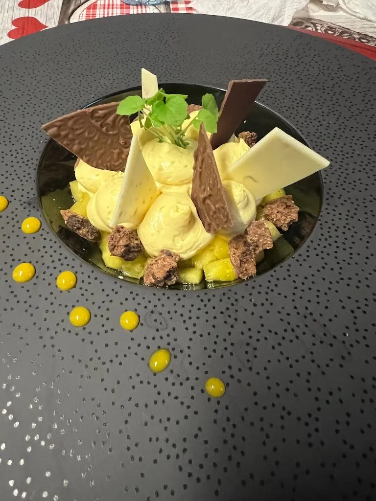 Au Petit Relais_Coligny_slider_image_3