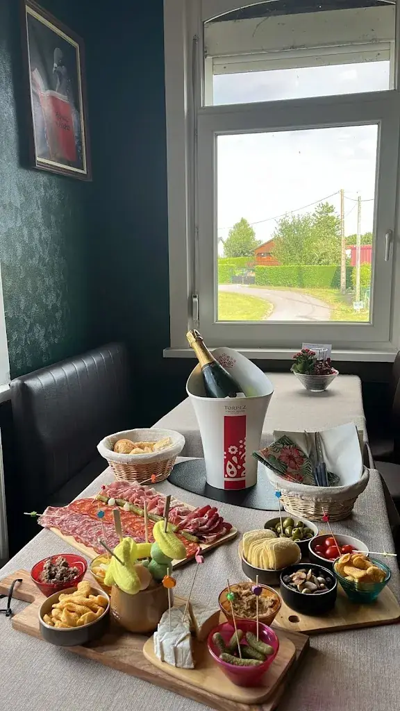 Auberge Rouge_Écourt-Saint-Quentin_slider_image_2