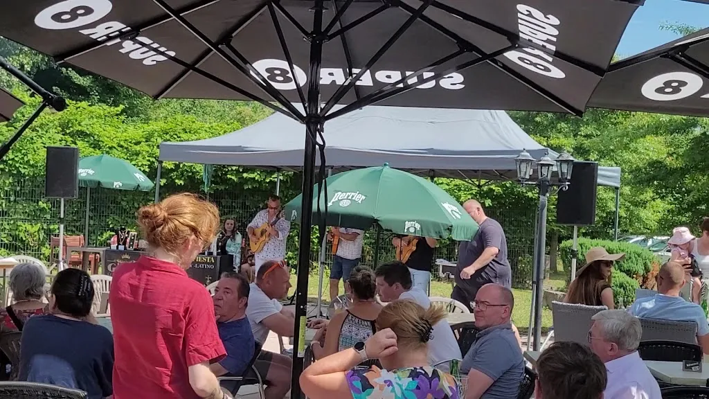 Le Chalet de l'etang_Brunémont_slider_image_2