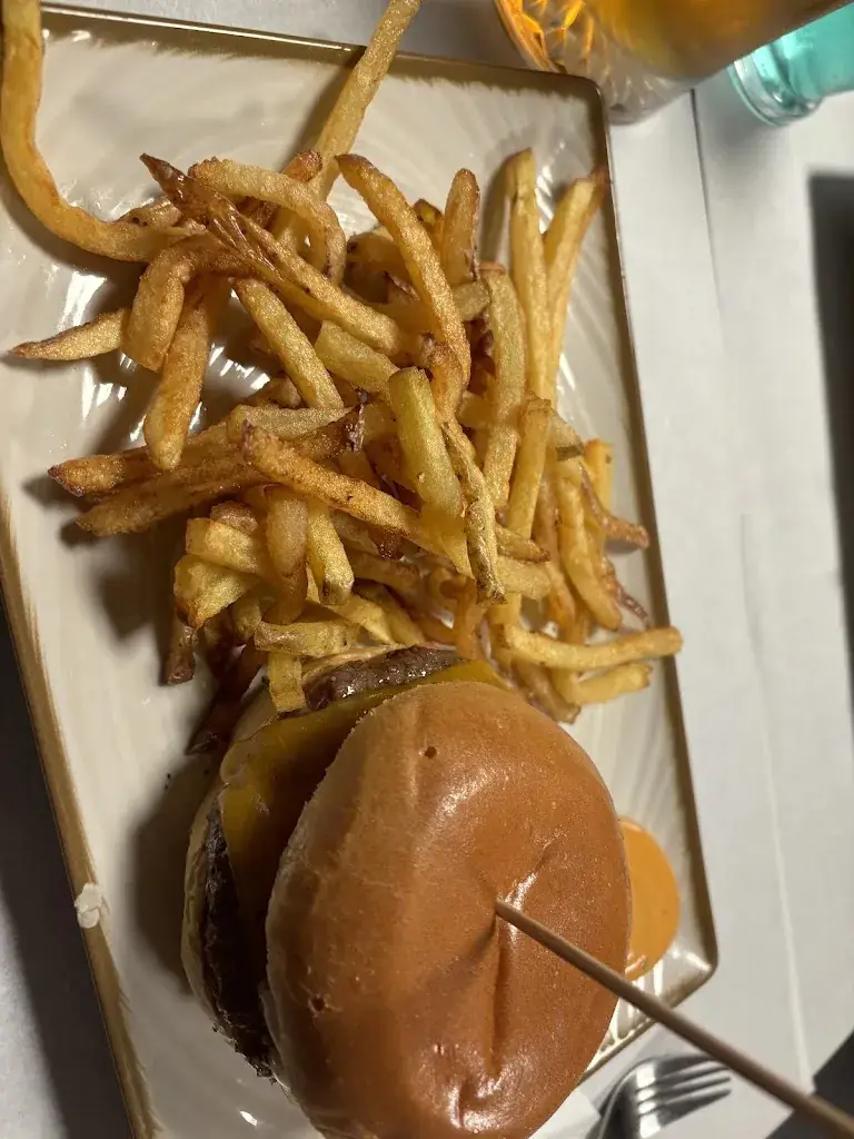 Chris_L'Estrella Sous Salève_Collonges-sous-Salève_review