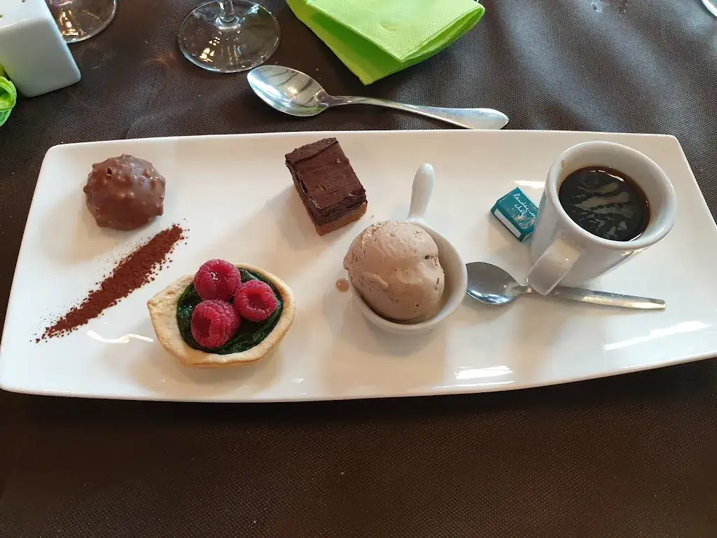 Isabelle Jovelin_La Ferme Fleurie_Herlies_review