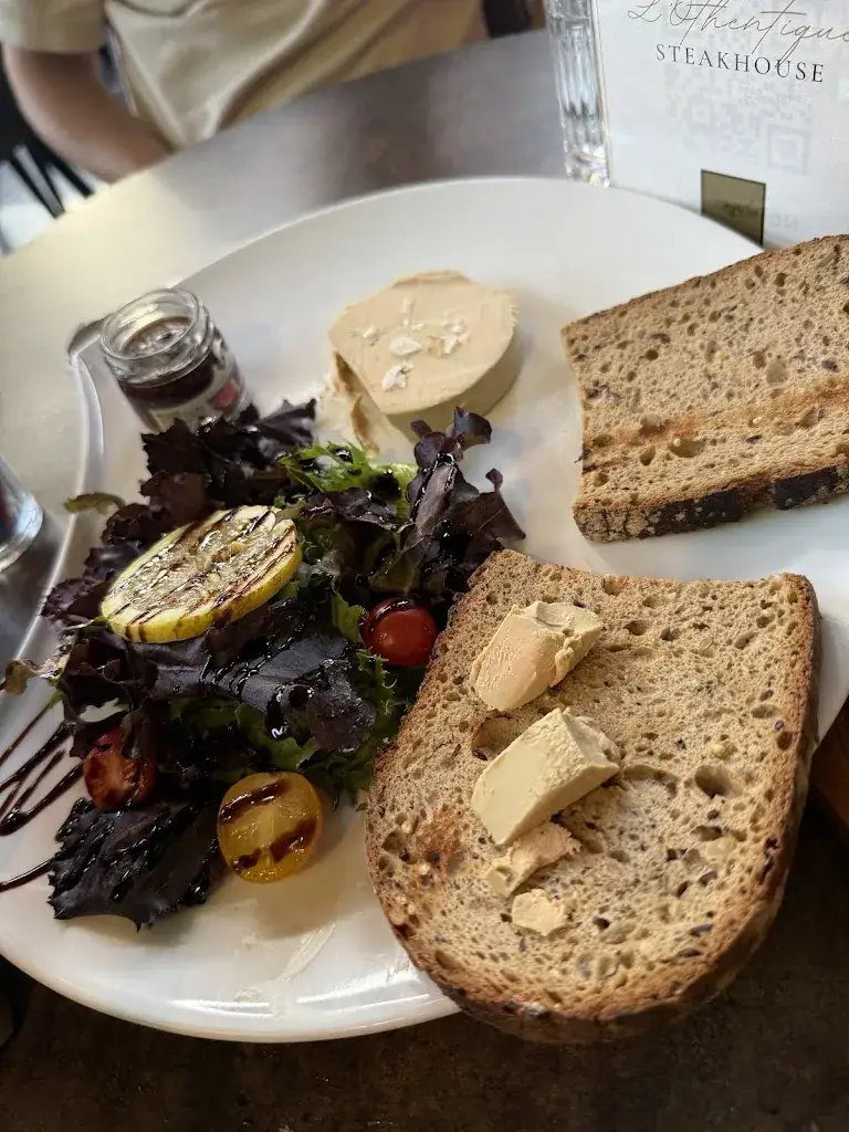 Melanie Hanquet_L' Othentique_Anzin_review