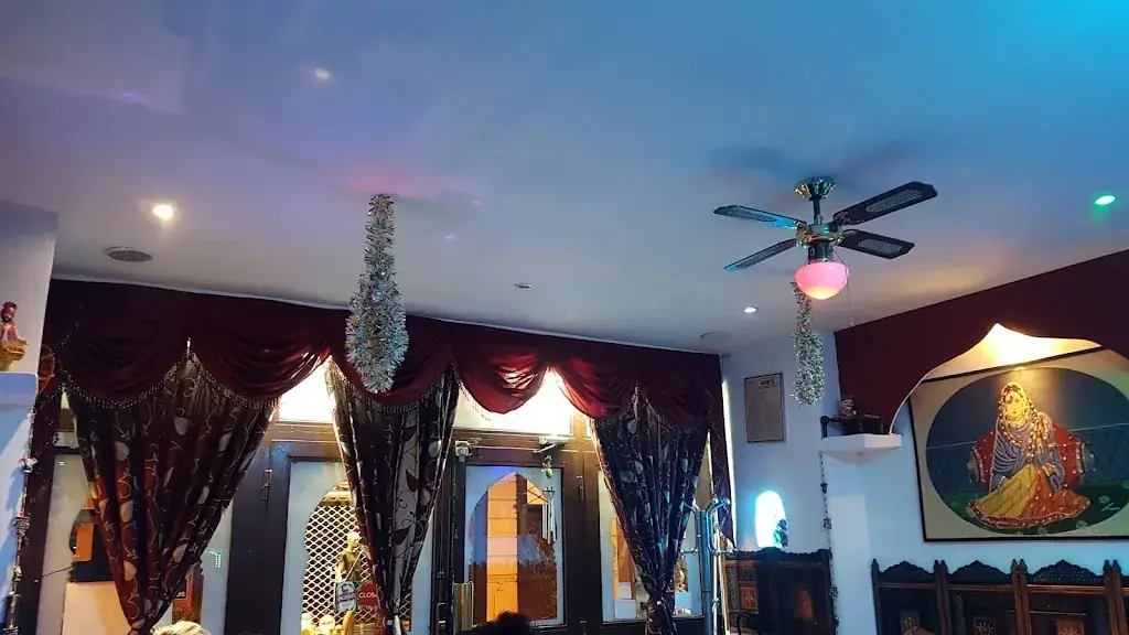 Restaurant Raj Mahal_Albertville_slider_image_1