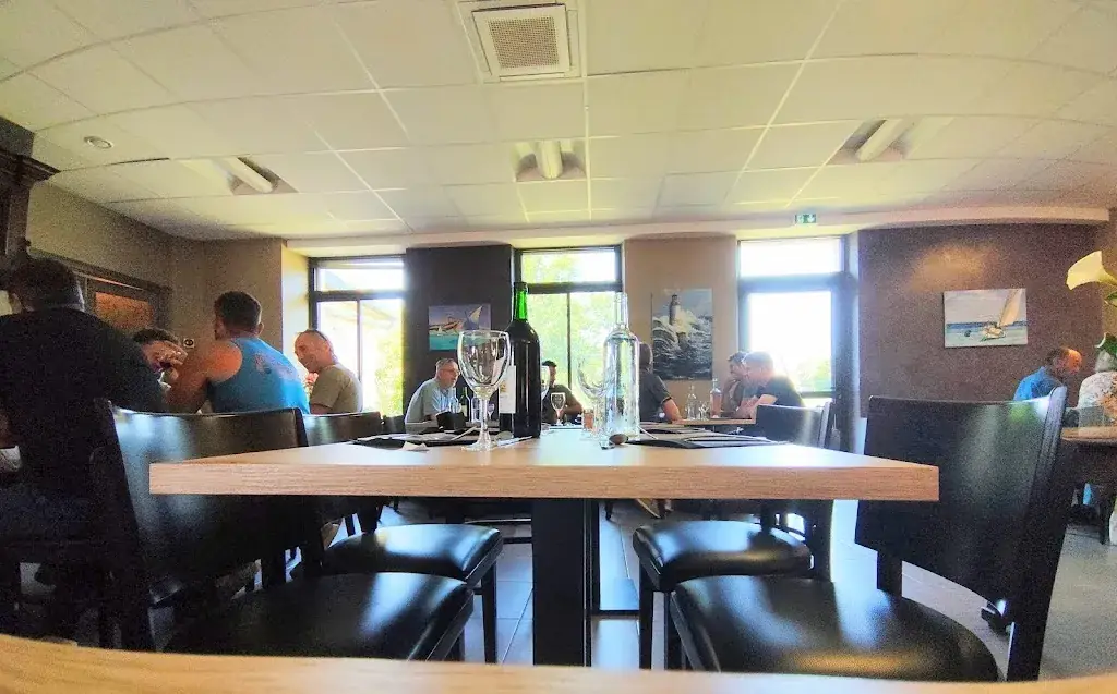 John Rivers_Le gardy_Arques_review