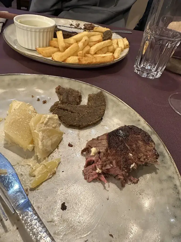 Mark C_L'Entre Nous_Arras_review