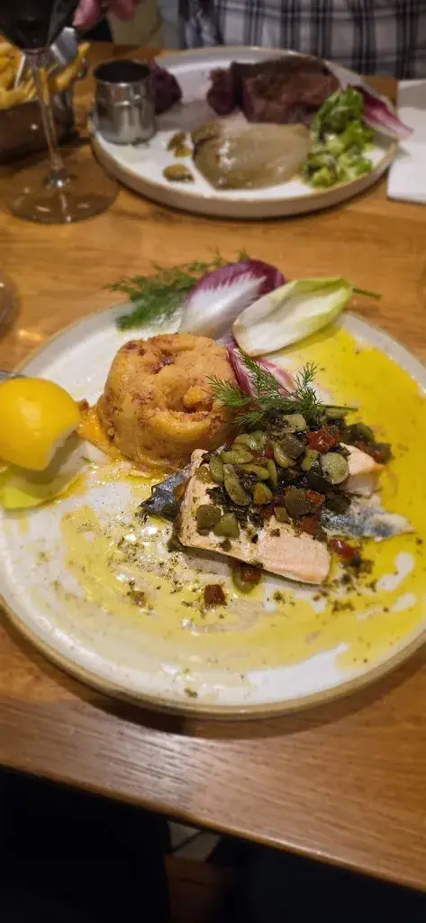 Giovanni SANNA_La Grange d'Aubry_Aubry-du-Hainaut_review