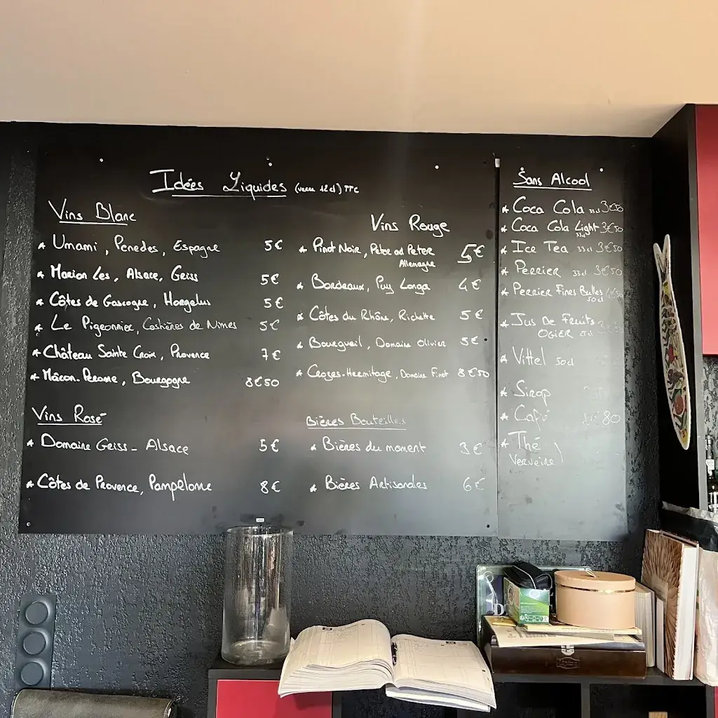 L'enverres et l'endroit restaurant in Chatte