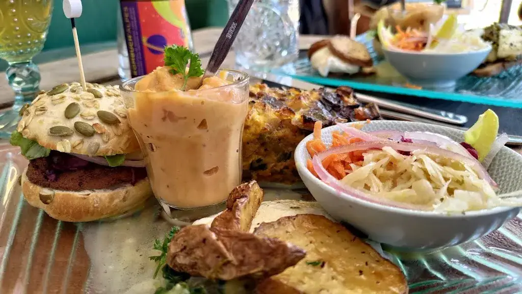 Gal Sidi_Ô p'tit resto de La TARTE A FAT_Chatte_review