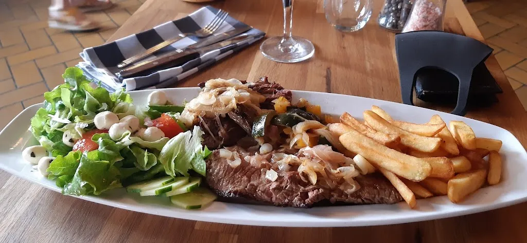 Les Ecuries de Douvrin restaurant in Douvrin