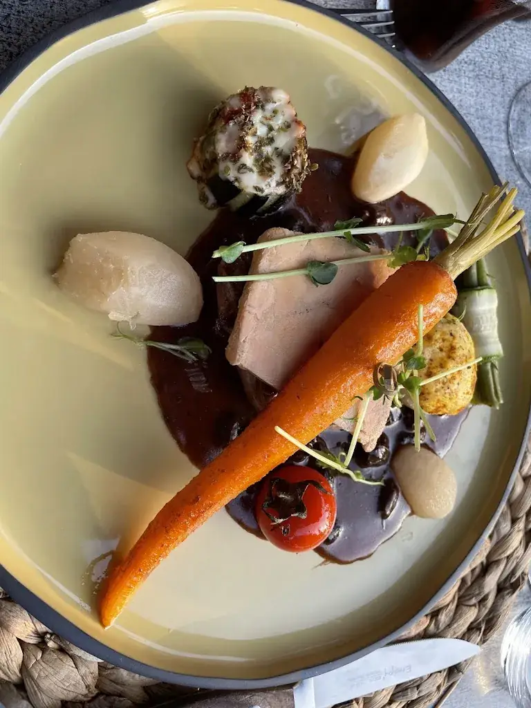 Kris Strybol_Le Pavillon_Roost-Warendin_review