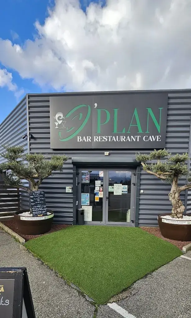 jimi fromdc_O'Plan_Chatte_review