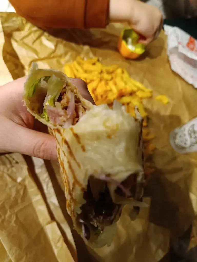 Jul Ius_pizzaFiesta_Auby_review