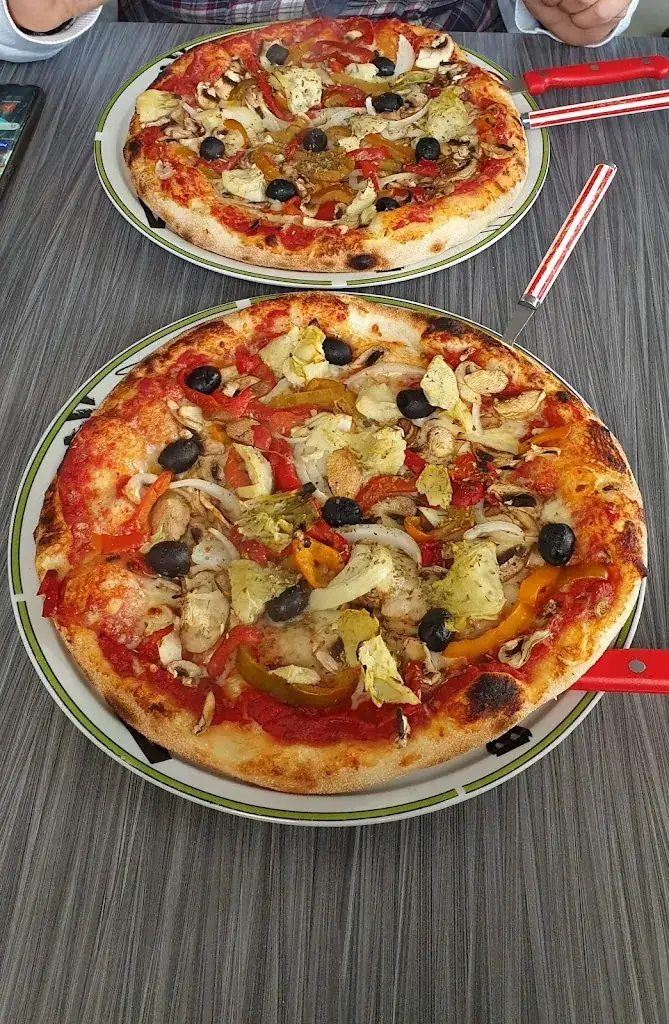 cyril animateur_pizzaFiesta_Auby_review