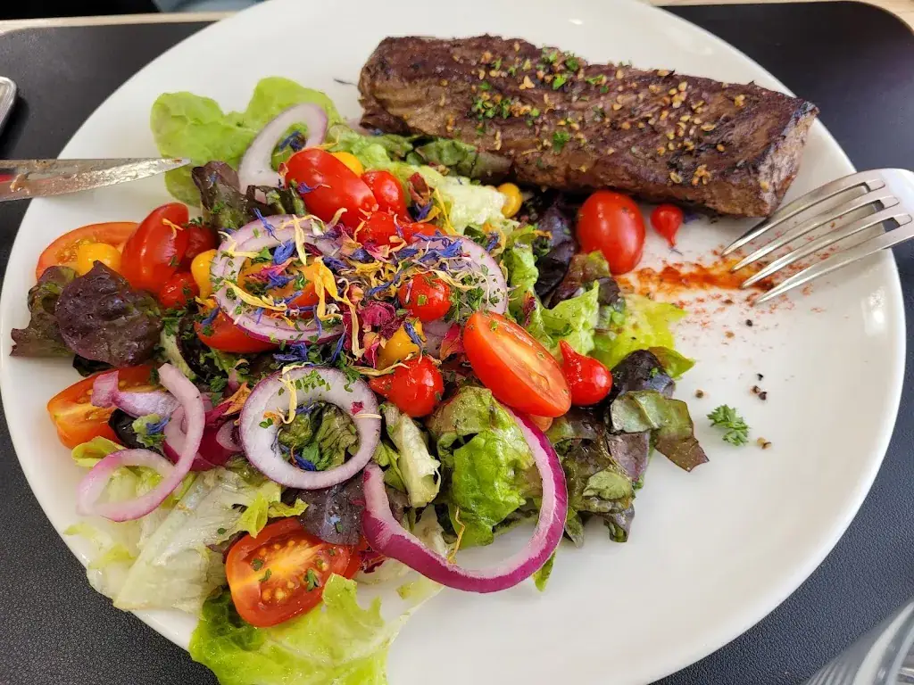 La Table des Tours_Mont-Saint-Éloi_slider_image_3