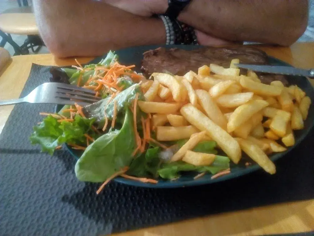 Menu_Les Petites Casseroles_Saint-Folquin_image_2