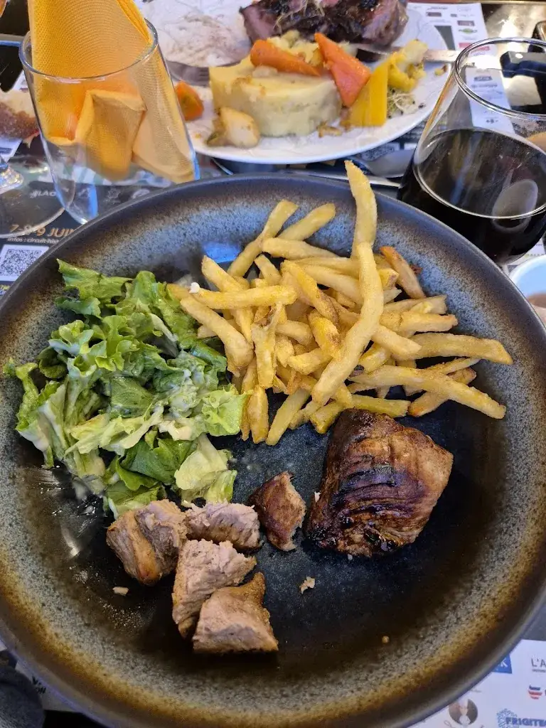 Brasserie Leduc Restaurant Laon_Laon_slider_image_3