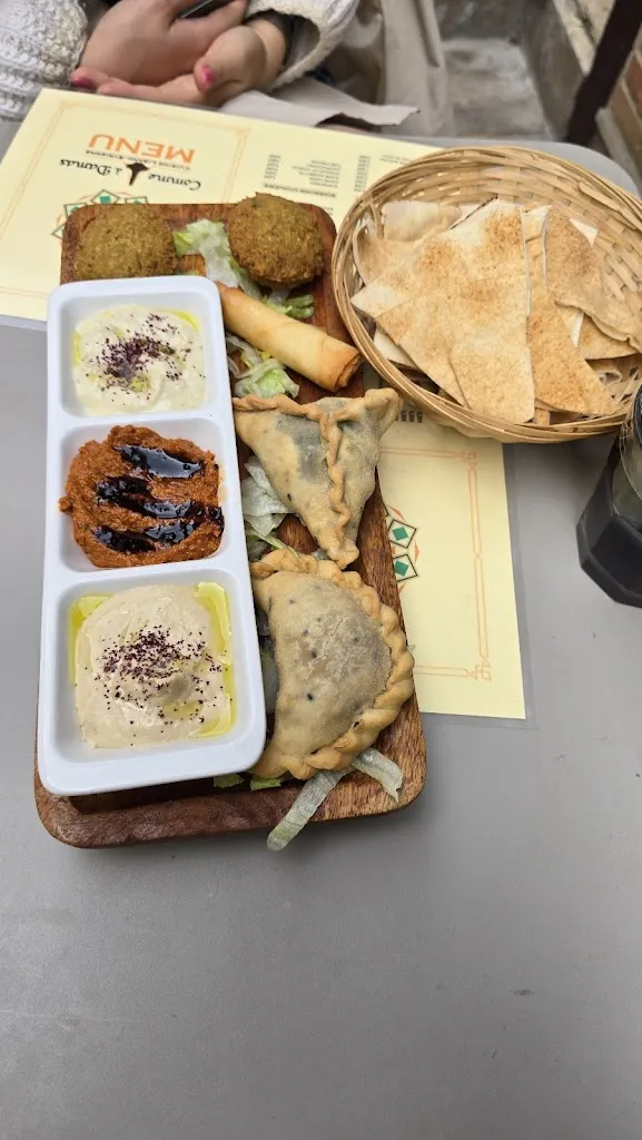 Romeñ Ar Bloaz_Comme à Damas_Laon_review