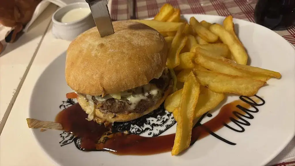 Petitcoeur Pokora_À tâbl_Hesdin-la-Forêt_review