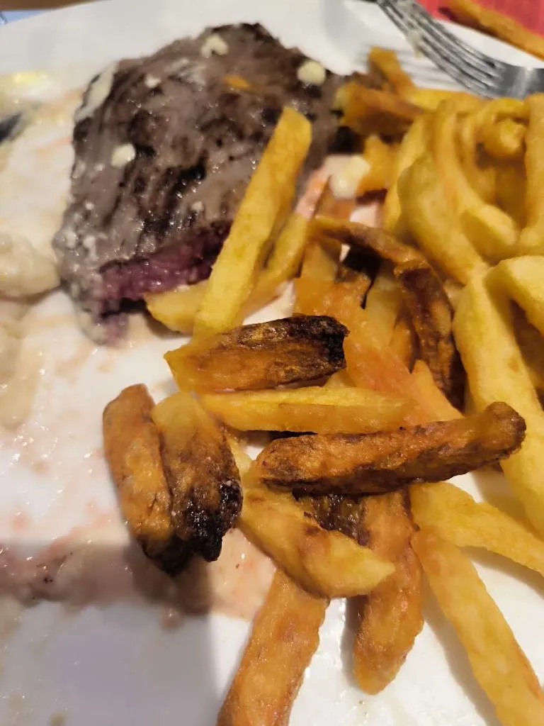 Quintiliani Astrid_L'Alouette by Christelle et Reynald_Hesdin-la-Forêt_review