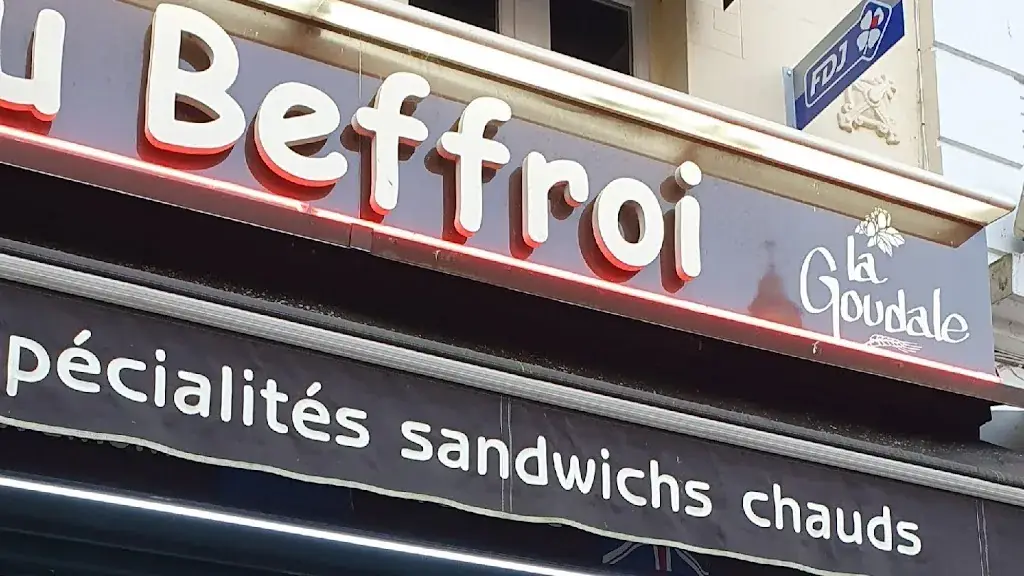 Café PMU Au Beffroi_Hesdin-la-Forêt_slider_image_3