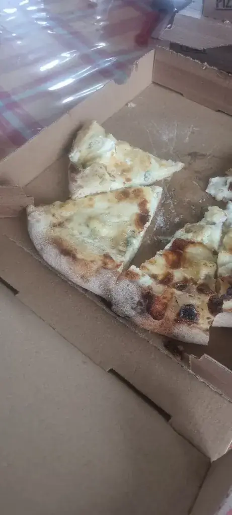 Leilani van Dieren_PIZZA ROMA_Auxi-le-Château_Bewertung
