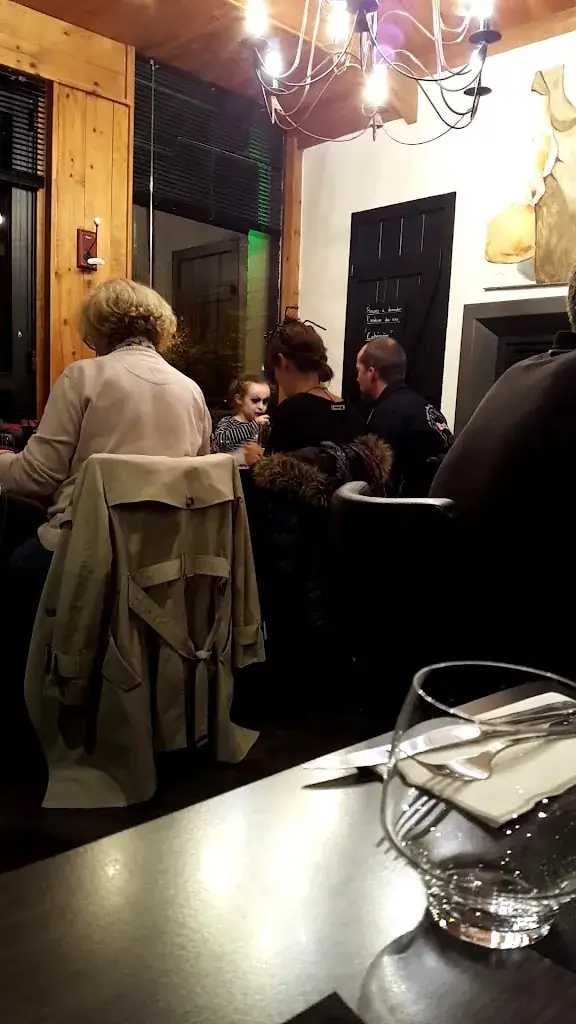 Les Bouchées Doubles_Chapelle-d'Armentières_slider_image_2