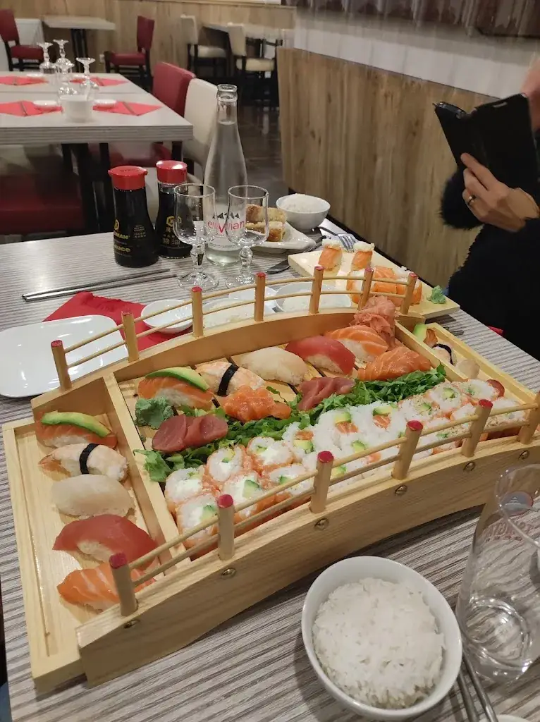 Damien_sushi's_Armentières_review
