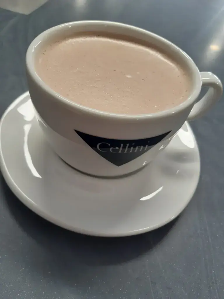 NICOLAS BARTHE_Relais Amiens-Paris_Avrechy_review