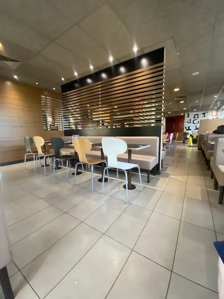 McDonald's_Auchel_slider_image_3