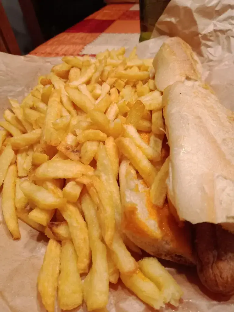 Menu_La Guillotine French fries_Cauchy-à-la-Tour_image_6