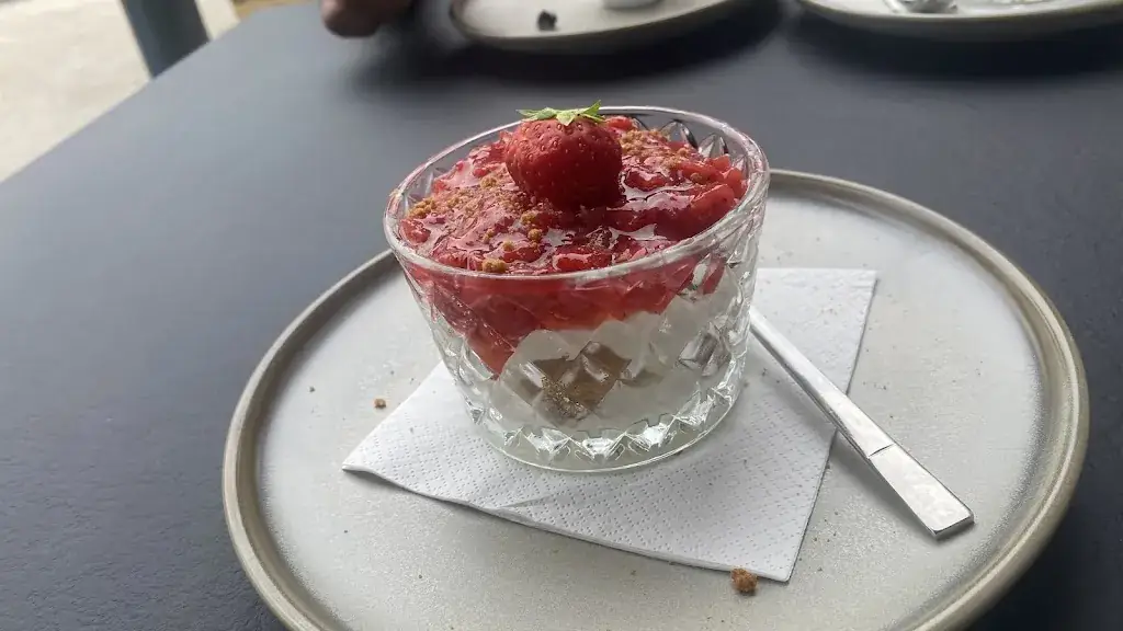 Shakir_Aulnoy-lez-Valenciennes_slider_image_3