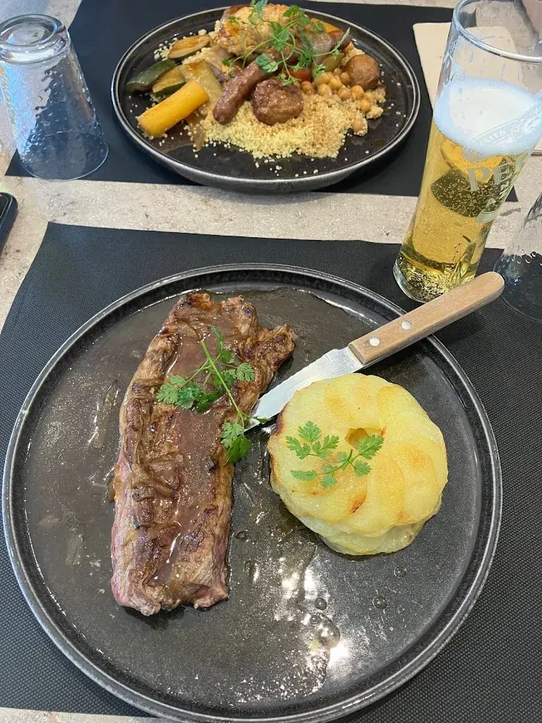 quelqu'un_Restaurant Les Grands Prés_Cluses_review