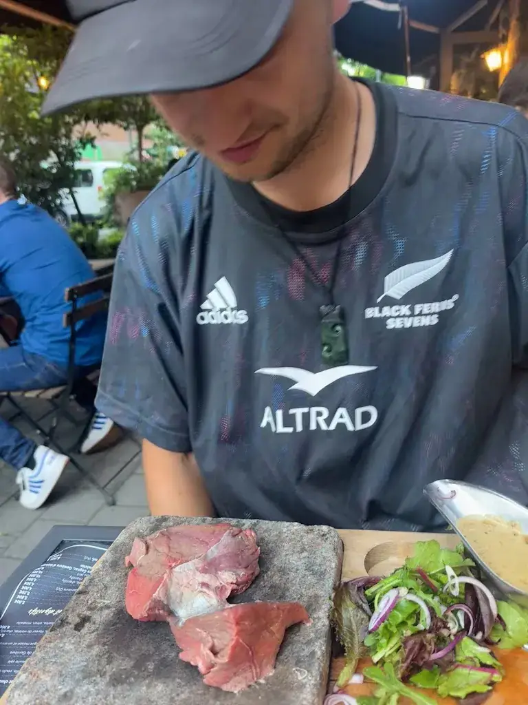 Rosie Hoggmascall_Chez Mon Vieux_Valenciennes_review