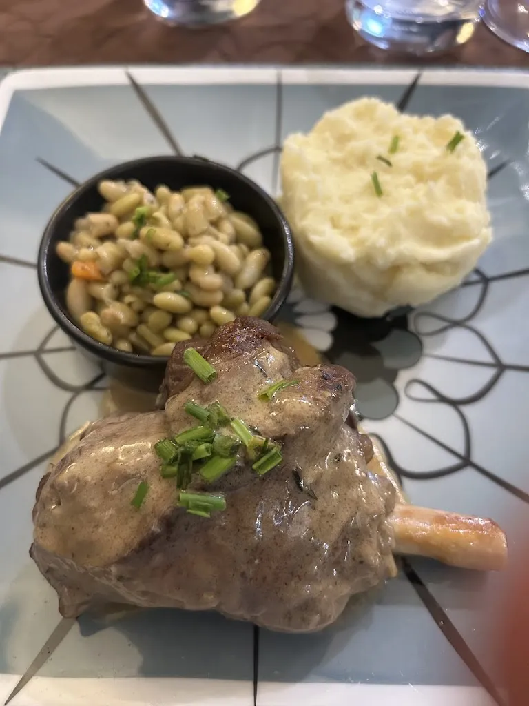 Christian Knopf_La Maison_Valenciennes_review