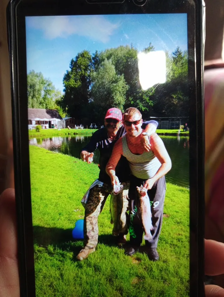 Patrick Coupé_Friterie la chtite Famille Beaurainville by le Muscardin_Beaurainville_review