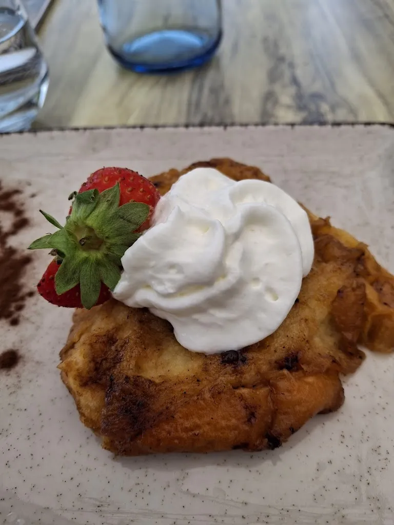 Laurence Dequidt_L' Atelier 12_Aulnoye-Aymeries_review