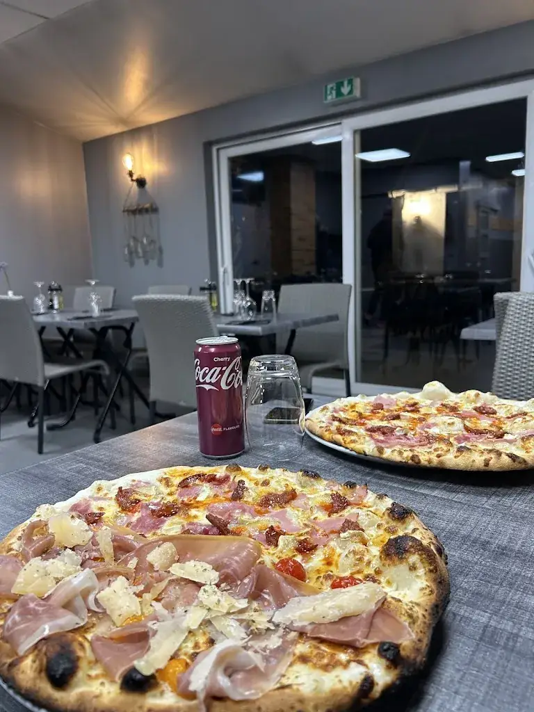 Planet Pizza_Aulnoye-Aymeries_slider_image_2