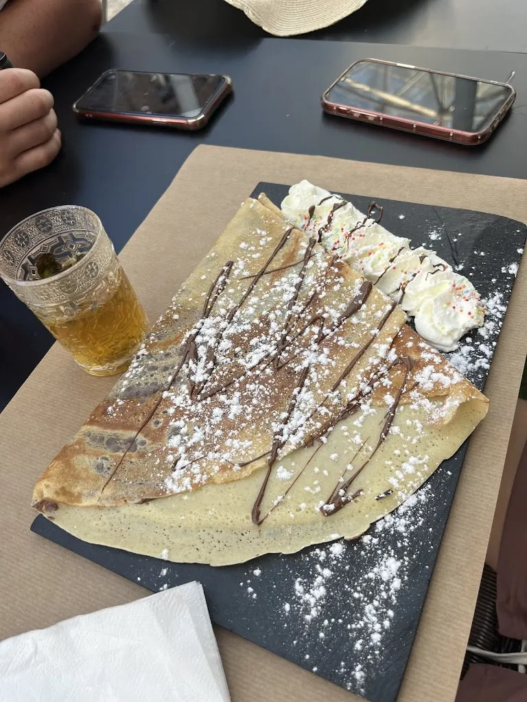 Maélane Waxin_Ma boule de crêpes_Aulnoye-Aymeries_review