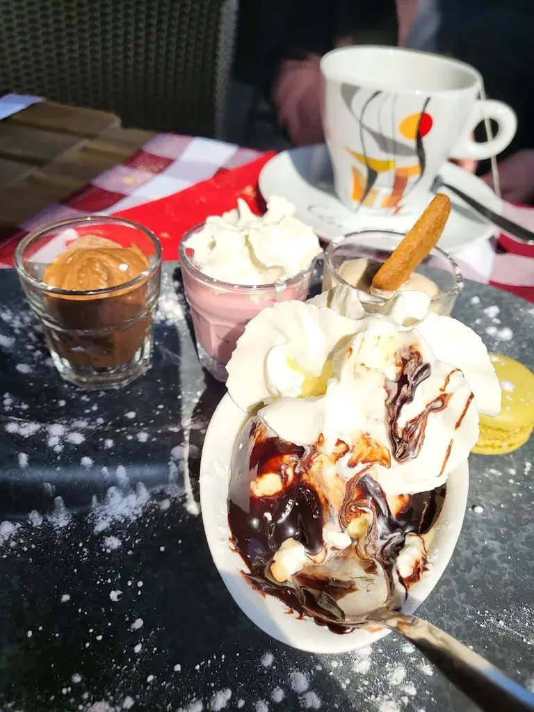 Luc Lanneer_Les Tables d'Aymeries_Aulnoye-Aymeries_review