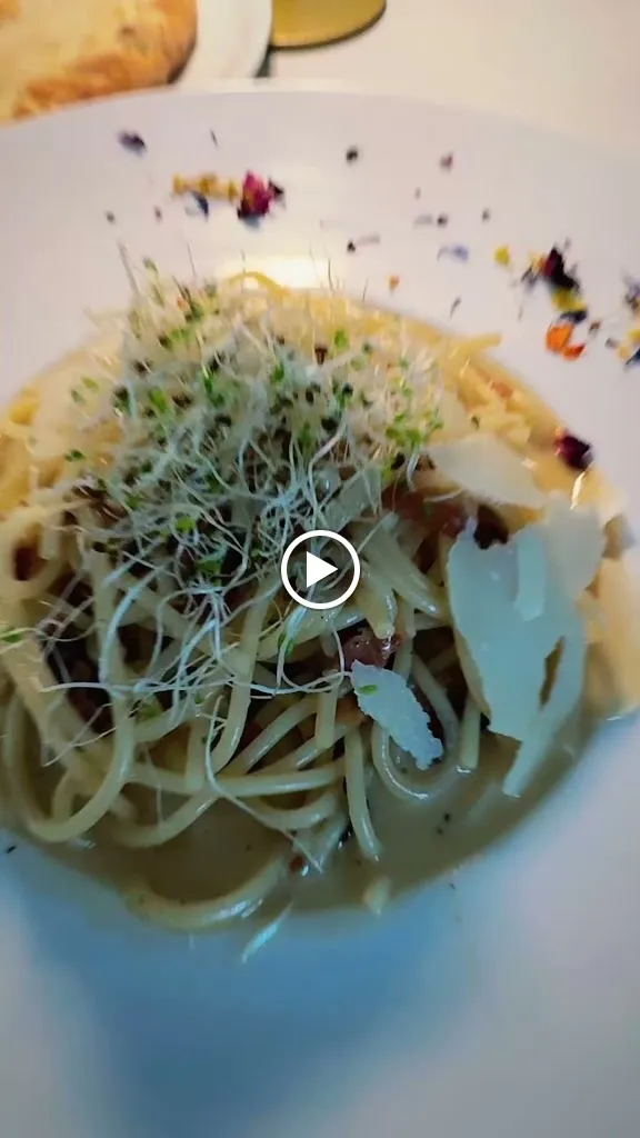 Café de la Place_Grandvaux_slider_image_2