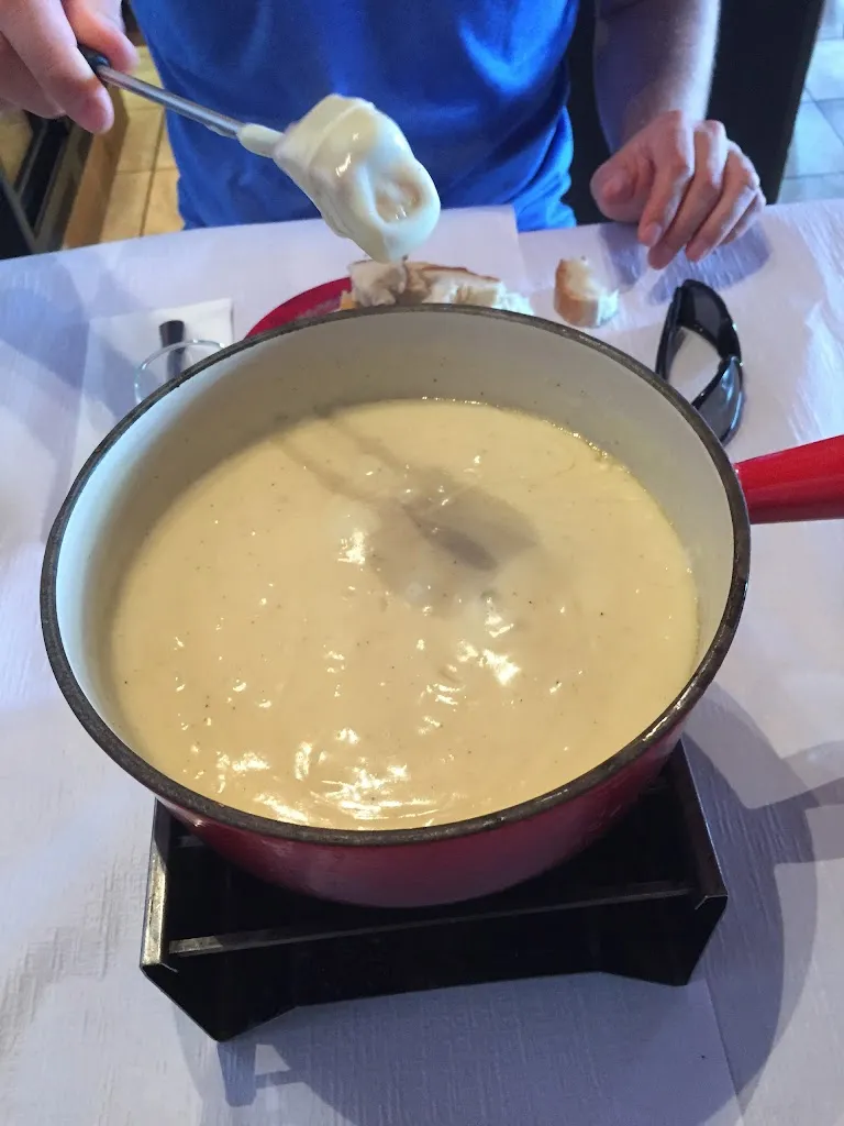 La Tour de Gourze_Riex_slider_image_3