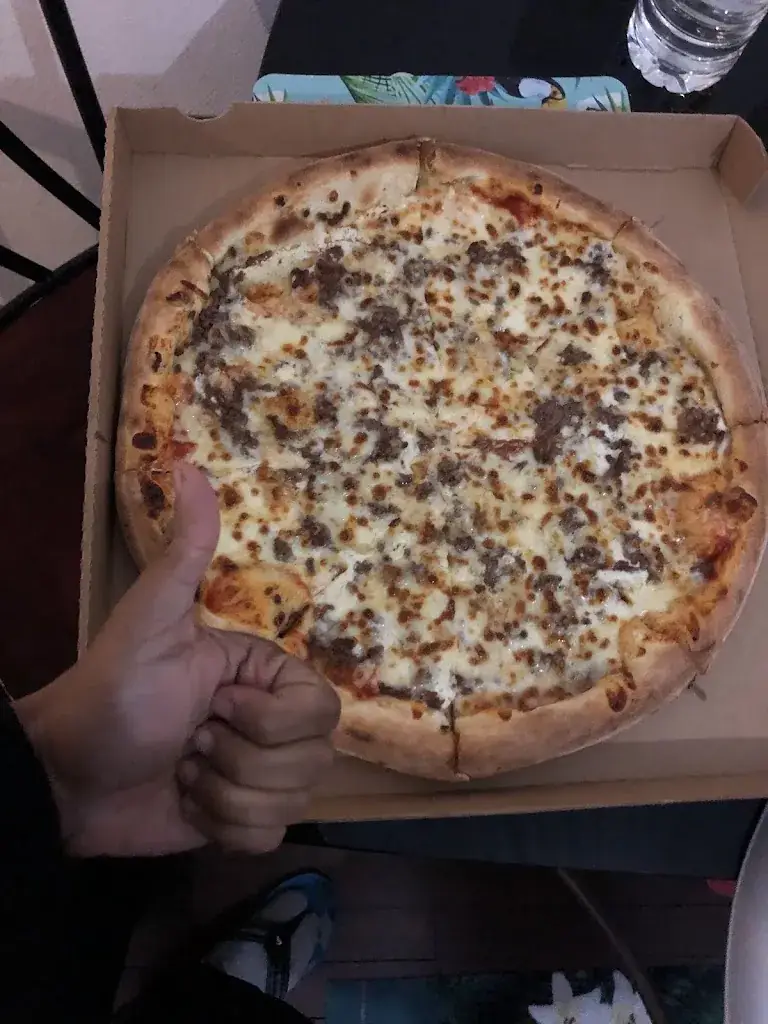 Menu_Pizza Service_Beauchamp_image_6