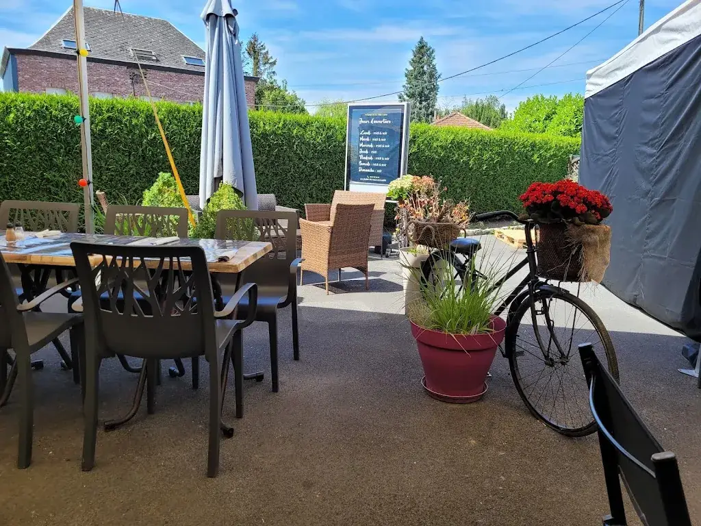 Friterie La Tete Noire Restaurant in Berlaimont