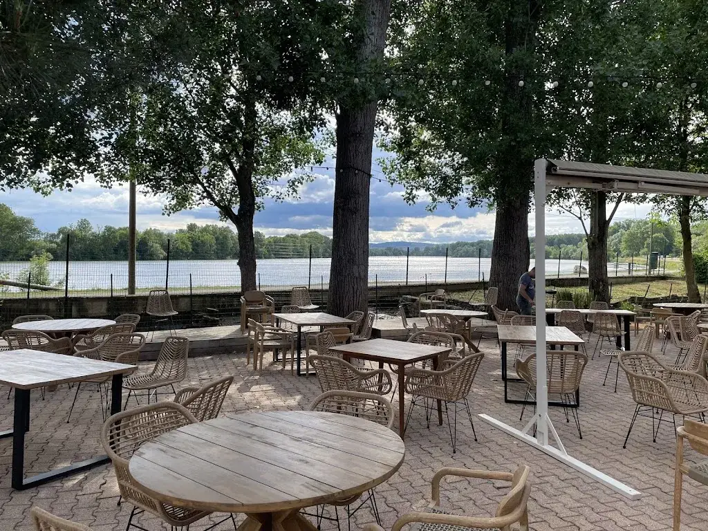 L'inaTTendu - Restaurant bord de Saône ristorante a Reyrieux