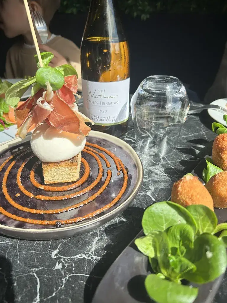 Mallory_LUNATIK - Restaurant_Saint-André-de-Corcy_review