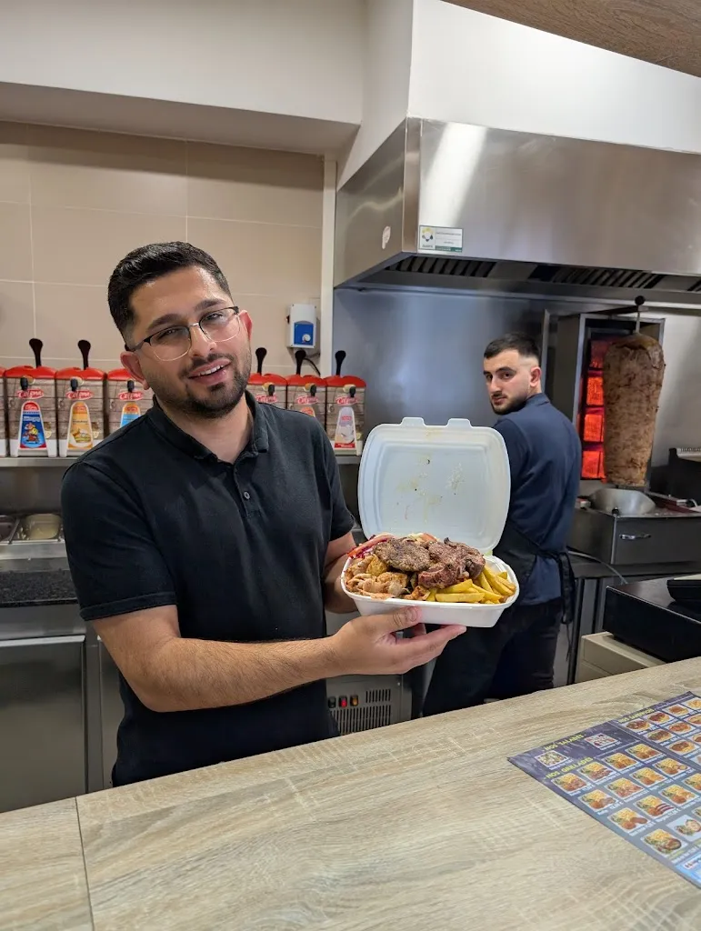 Dirk Sadler_Kebab De Bapaume_Bapaume_review