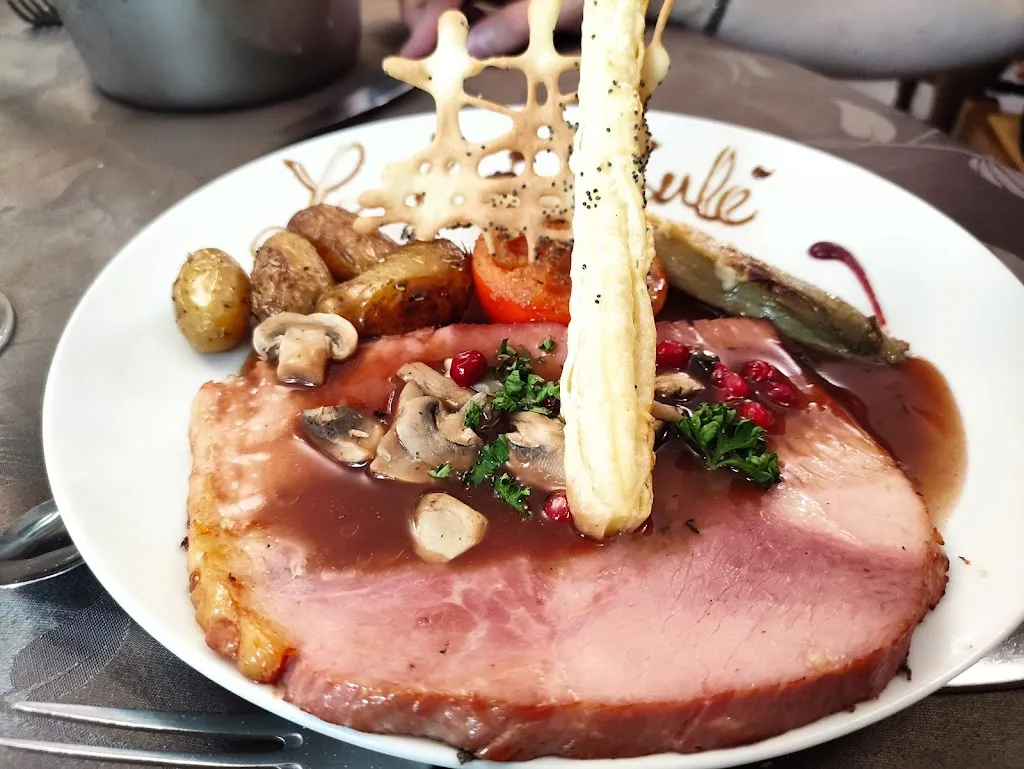 La Taverne du Cochon Salé_Authuille_slider_image_2